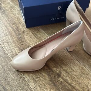 Women's Rockport Total Motion Leah Pumps